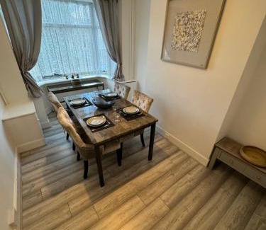 Erdington Casa | 3-Bed House, Birmingham