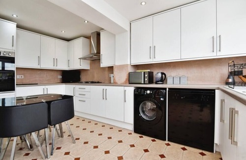 Stoke-on-Trent Casa | Ejecutivo-Casa-Baño Privado