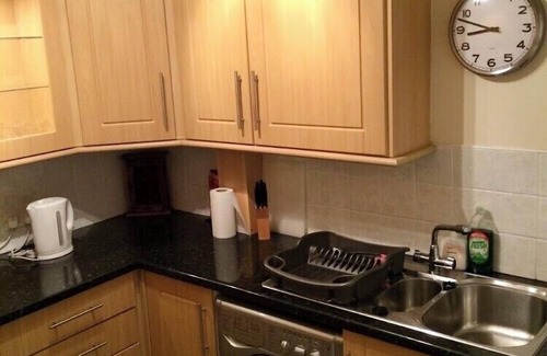 Kilmarnock Cabaña | Casa de 3 dormitorios, WiFi gratis, estacionamiento en la calle. Central Ayrshire, a 20 minutos de Glasgow