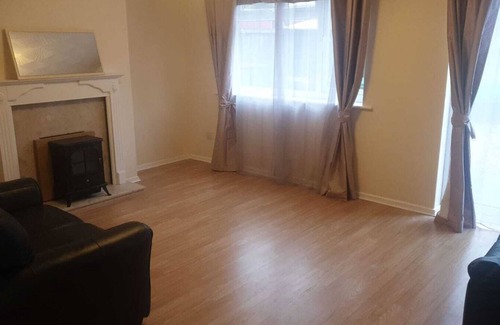 Hednesford Casa | 3 Bed house