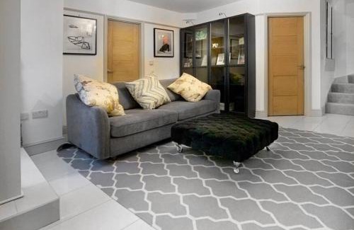 Richmond-upon-Thames Casa | 3 Bed House in central Richmond with driveway parking