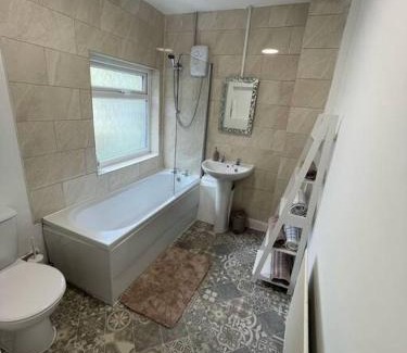 Salisbury Apartamento | 3-Bed House near Salisbury Cathedral & Attractions