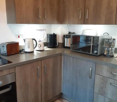 Rushden Casa | 3 Bed House - Sleeps 4 - Parking - Wifi