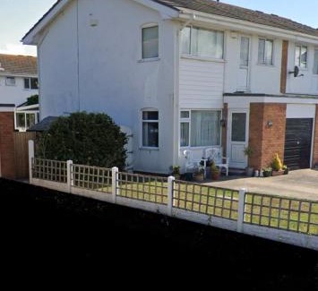Penrhyn Bay Casa | 3 Bed House - Sleeps 6 - Garden - Parking - Wifi