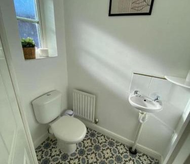 Maidstone Casa | 3 Bed House - Sleeps 6 - Parking - Wifi