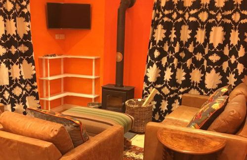 Abergele Casa | 3 Bed House - Sleeps 6 - Pets Garden Parking