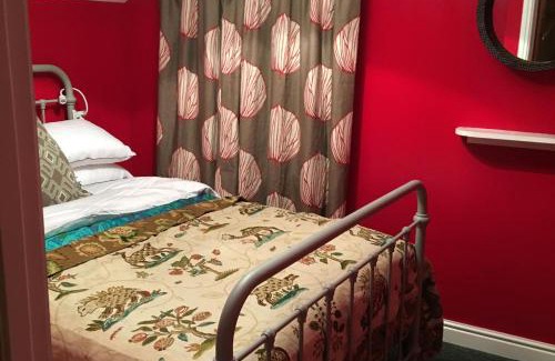 Abergele Casa | 3 Bed House - Sleeps 6 - Pets Garden Parking