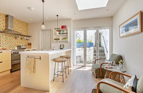Appledore Casa | 3 Bed in Appledore 28787