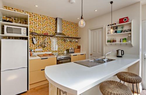 Appledore Casa | 3 Bed in Appledore 28787