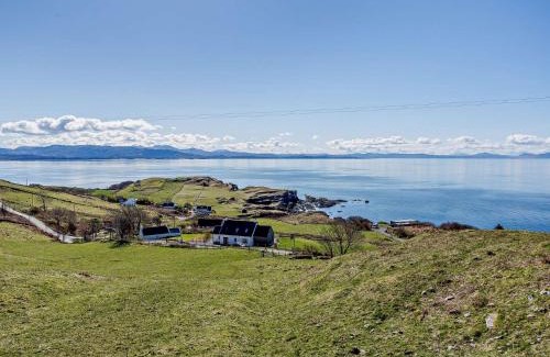Aird of Sleat Casa | 3 Bed in Ardvasar CA071
