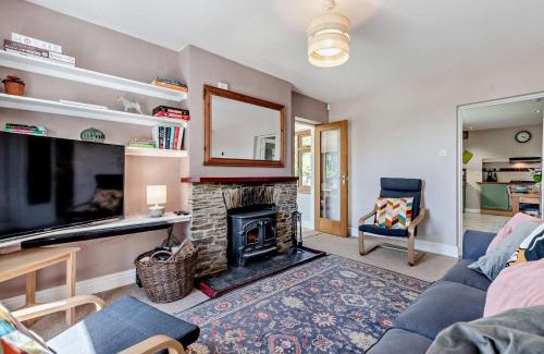 Pentrefelin Casa | 3 Bed in Brechfa 92116