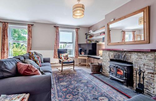 Pentrefelin Casa | 3 Bed in Brechfa 92116
