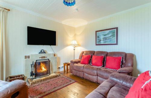 Beinn Orasaigh Casa | 3 Bed in Carbost oc-b32442