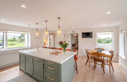 Connemara Casa | 3 Bed in Cashel oc-a32863