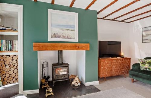 Amlwch Casa | 3 Bed in Cemaes 92812