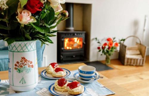 Charmouth Casa | 3 Bed in Charmouth DC121