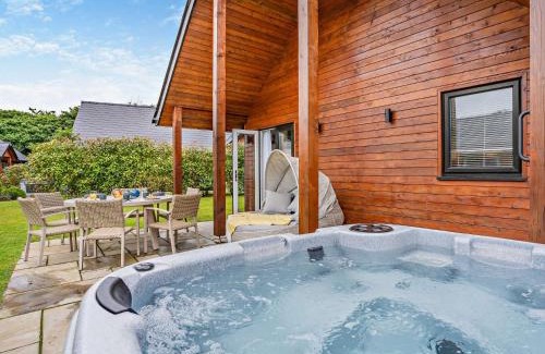 Upper Killay Casa | 3 Bed in Gower 91720