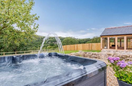 Bwlchgwyn Casa | 3 Bed in Gwynfryn 83938