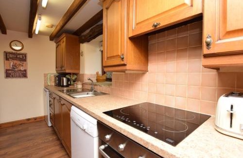 Hope Valley Casa | 3 Bed in Hope PK432