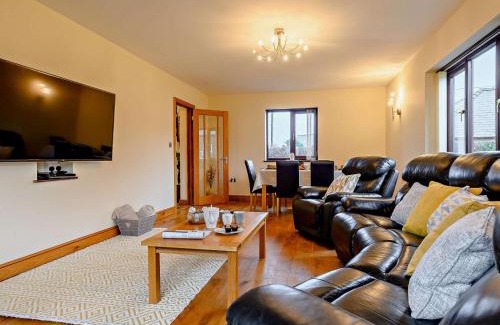 Kinnerton Casa | 3 Bed in Kington 90768