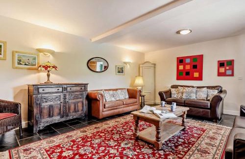 Longnor Casa | 3 bed in Pilsbury PK663