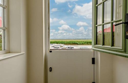 Reedham Casa | 3 Bed in Reedham 47835