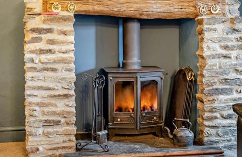 Llandysul Casa | 3 Bed in Rhydlewis 94117