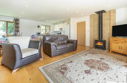 Black Torrington Casa | 3 Bed in Shebbear oc-l32582