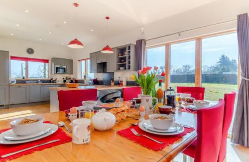Beccles Casa | 3 Bed in South Cove oc-r30975