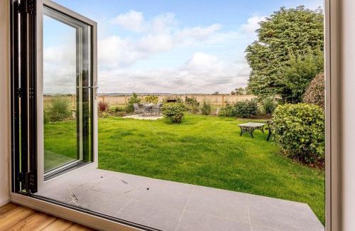 St Mary's Bay Casa | 3 Bed in St Marys Bay 86012