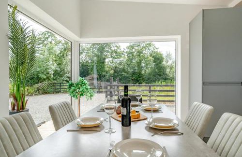 Castletown Casa | 3 Bed in Tomnahealy Little oc-t32392