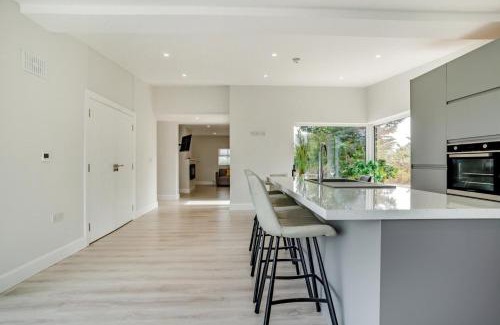 Castletown Casa | 3 Bed in Tomnahealy Little oc-t32392