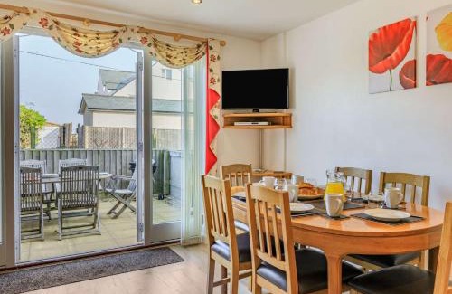 Watchet Casa | 3 Bed in Watchet 37336