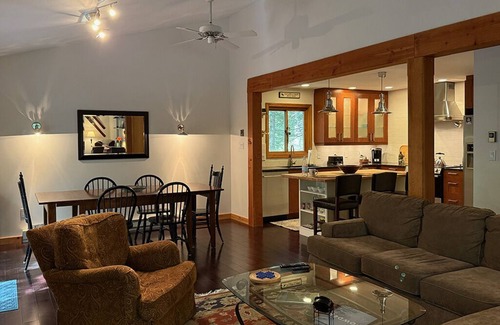 Wilmington Cabina | 3-Bed Lodge Minutes to Mt Snow, Hermitage Club, Ropanda Lake & Two Golf Courses