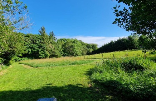 Fourstones Near Bentham Casa | 3-Bed Lodge - Sleeps 7 - Hot Tub - Pet Friendly