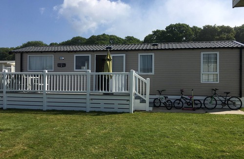 Christchurch Cabina | 3 Bed Luxury Mobile Home Hoburne Park Christchurch