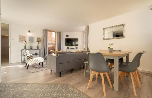 Chelsea Riverside Apartamento | 3 Bed Luxury Property in Chelsea, 2 King Size Bed, 1 Double Bed, ideal for families