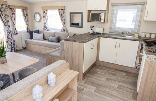 Crowle Cabina | 3 Bed New Lodge - 7 Lakes Country Park DN17