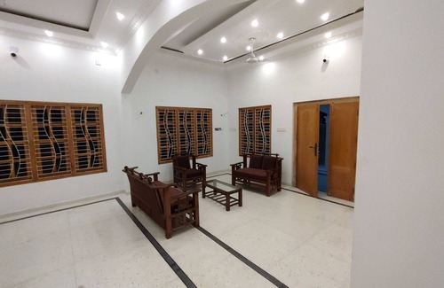Nallur Casa | 3 bed non AC house with free parking