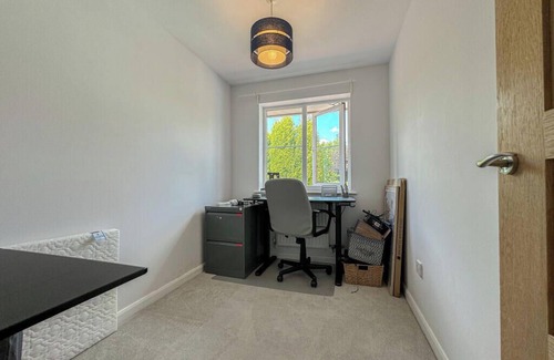 Hereford Casa | 3 bed - open plan - central home - Sleeps 5-6