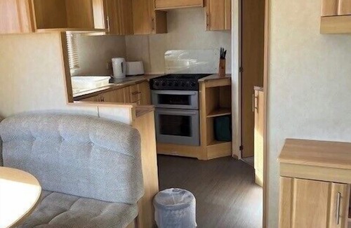 Caister-on-Sea Chalet De Esquí | 3-Bed Seaside Holiday Home & Parking