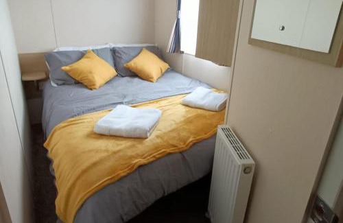 Rhyl Chalet De Esquí | 3 Bed Sleeps 6 Parking