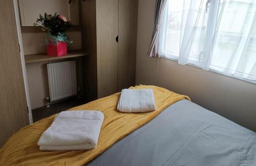 Rhyl Chalet De Esquí | 3 Bed Sleeps 6 Parking
