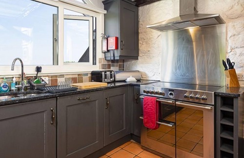 Babbacombe Cabaña | 3 Bed - Smugglers Cottage - Sleeps 6 guests in 3 bedrooms