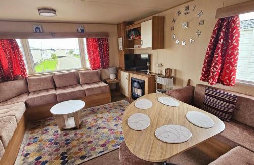 Rhyl Chalet De Esquí | 3 Bed Standard caravan Robinhood