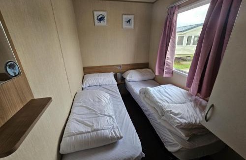 Rhyl Chalet De Esquí | 3 Bed Standard caravan Robinhood