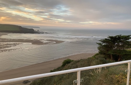 Burgh Island Apartamento | 3 bed | stunning sea views & private beach access