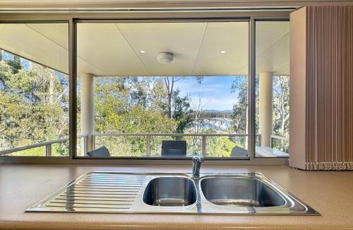 North Batemans Bay Apartamento | 3 Bed Unit Amongst the Treetops in Batemans Bay