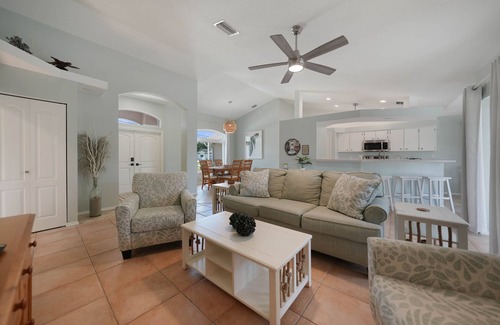 Port Charlotte - Charlotte Harbor Casa | 3-bed vacation home w/ pool & hot tub 11 mins from Port Charlotte Town Center