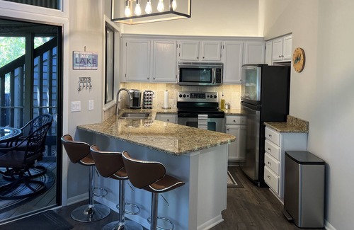 Fontana Casa | 3 Bedroom - Lake Geneva - Indoor Pool - Abbey Springs 5 Star Resort